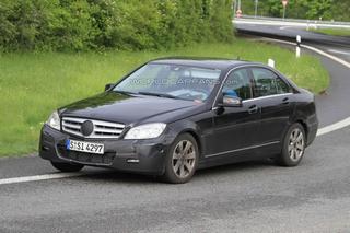 Пекин-2010: Mercedes-Benz представляет E300 L