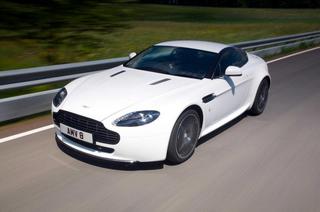 Aston Martin представляет V8 Vantage N420